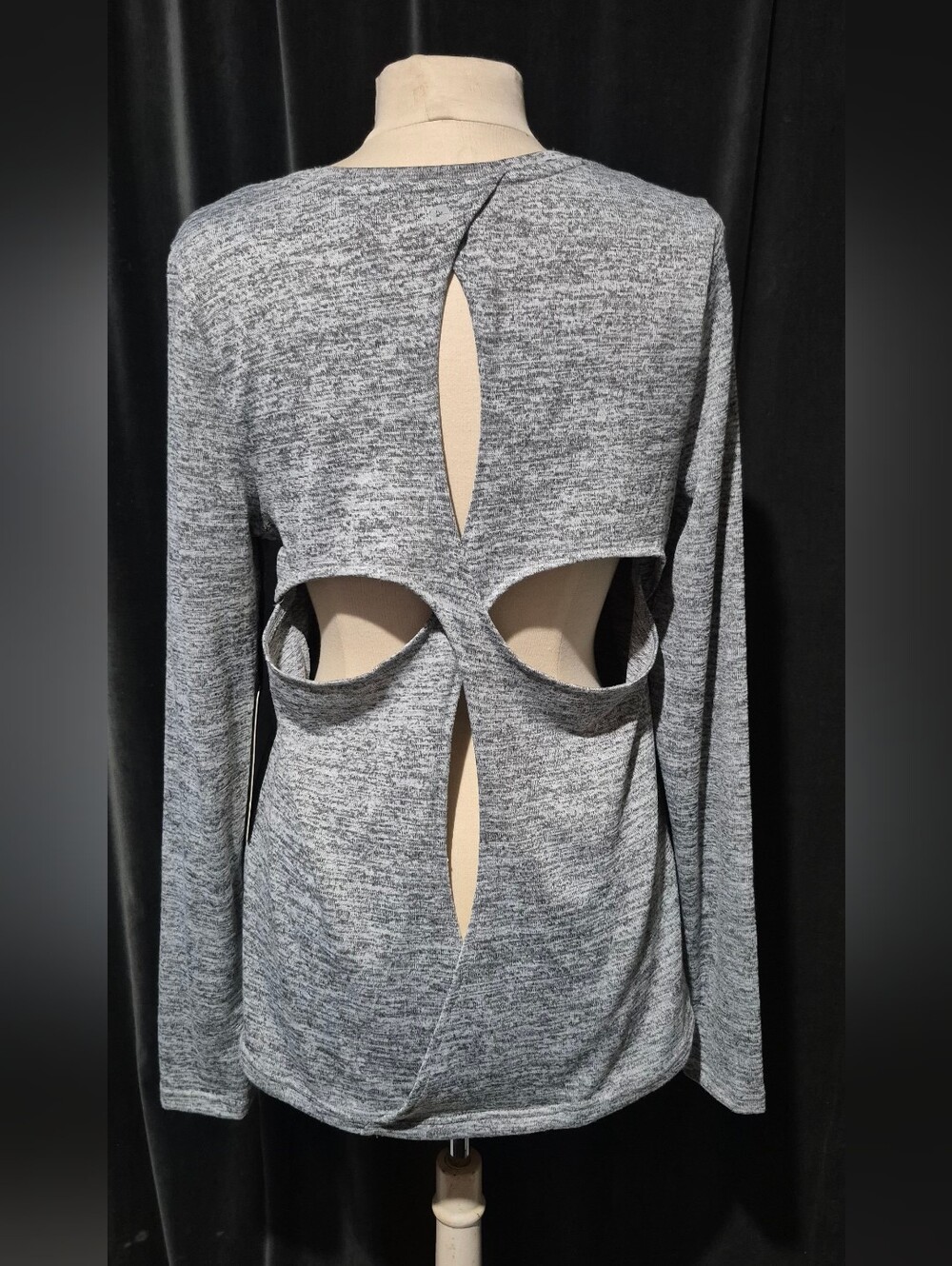 Men's Heather Gray Long-Sleeve Crewneck Sweater (Box C) - Picture 2 of 7